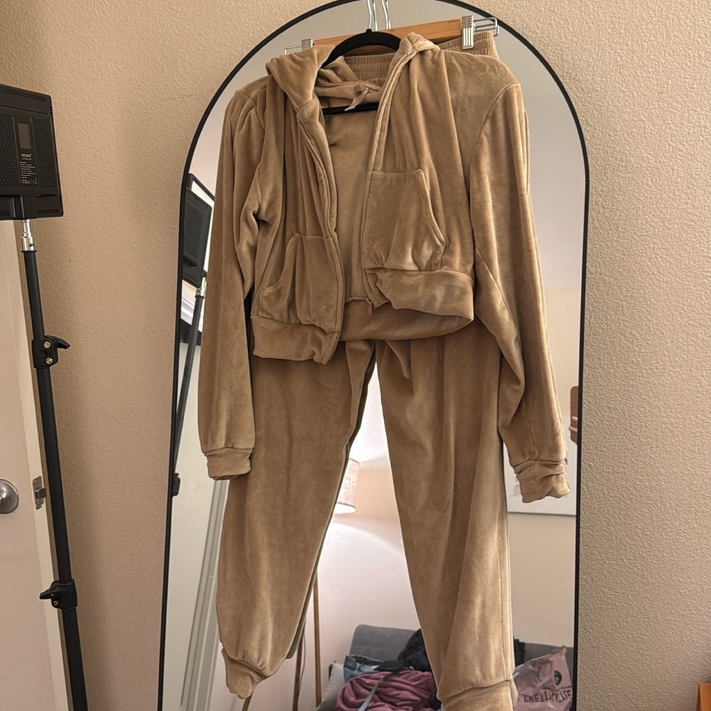 Skins limited edition velour track set